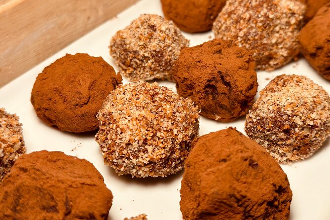 1.5h Hands on Chocolate Workshop: Truffles & Tasting - What You Actually Do in 1.5 Hours (Truffles First, Then Hot Chocolate)