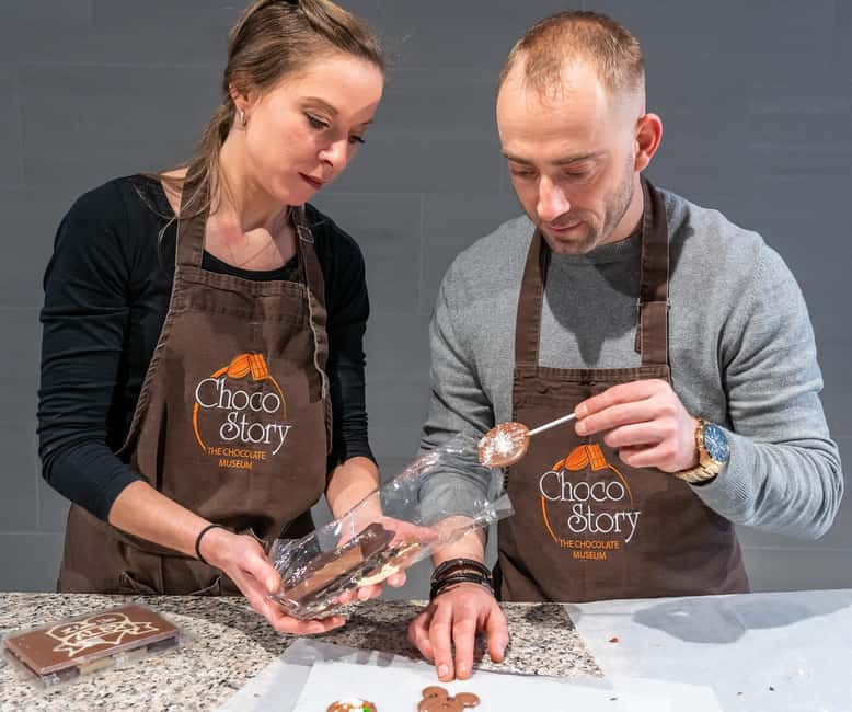 Brussels: 2.5-Hour Chocolate Museum Visit with Workshop - Creating your own chocolate tablets, lollies, and designs