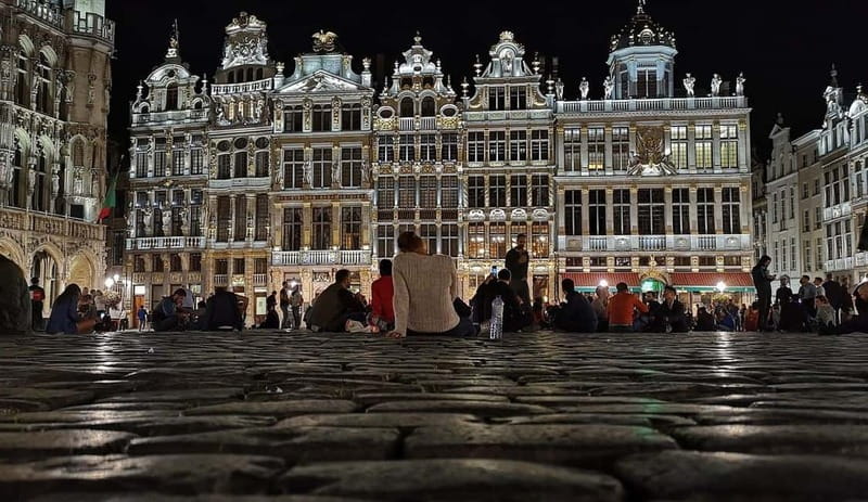 Brussels: 2-Hour Dark Side of Brussels Private Tour - Stop-by-Stop: From Grand Place to the Anneessens Tower