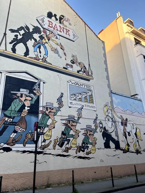 Brussels: 2 hours Private Walking Tour of the Comics Walls - Historical center plus neighborhoods: why the route matters