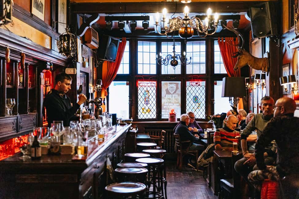 Brussels: Beer Tasting Tour with 7 Beers and Snacks - Key things to know before you go