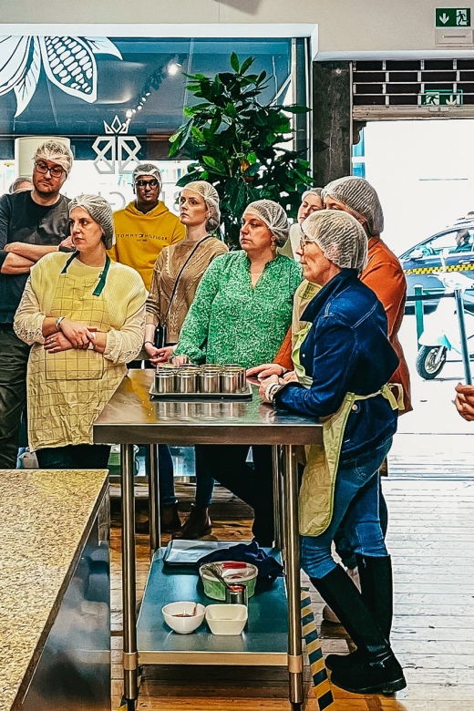 Brussels: Belgian Chocolate Making Workshop with Tastings - From ticket office to the training centre: where the class really starts