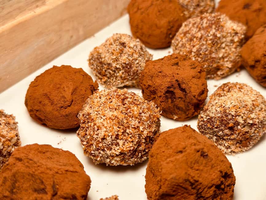 Brussels: Chocolate Truffle & Belgian Hot Chocolate Workshop - Meeting at #30: Getting There Without Losing Time