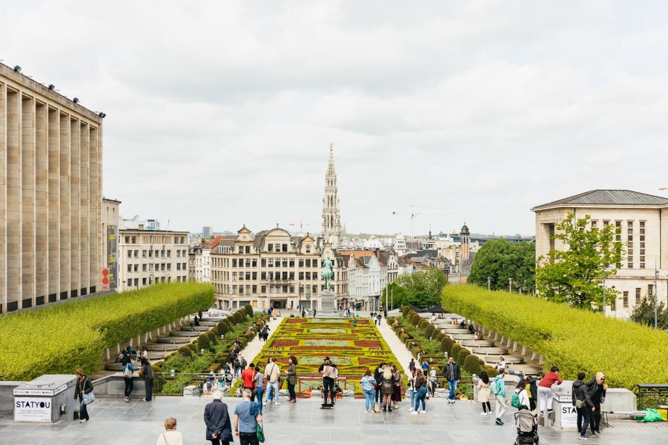 Brussels: City Highlights Walking and Tasting Tour - Chocolate, waffles, or fries: how the tastings keep you full (but not stuffed)