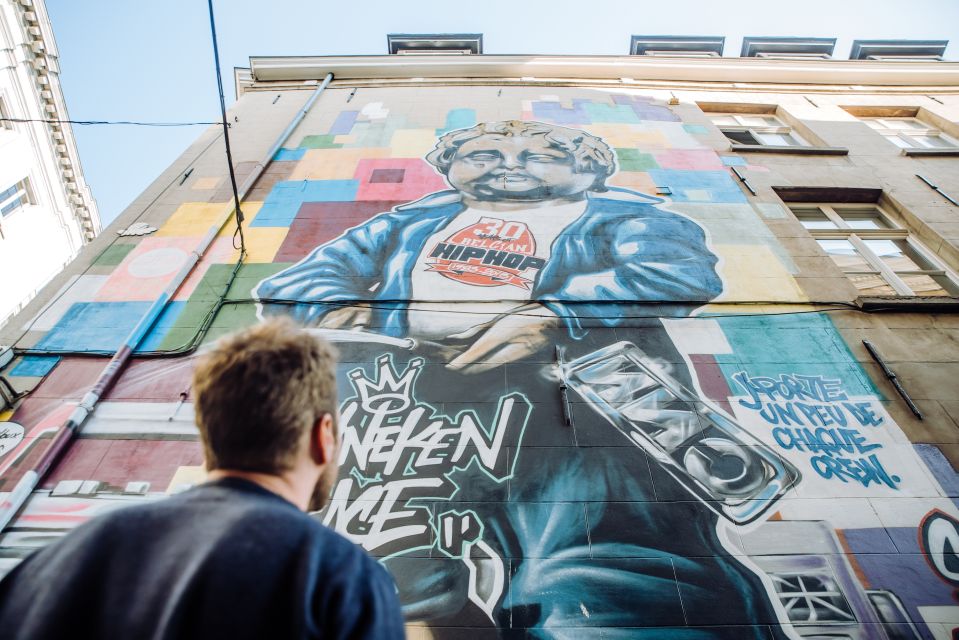 Brussels: Highlights & Hidden Gems Private Walking Tour - Chocolate boutiques and the African Quarter’s cool night vibe