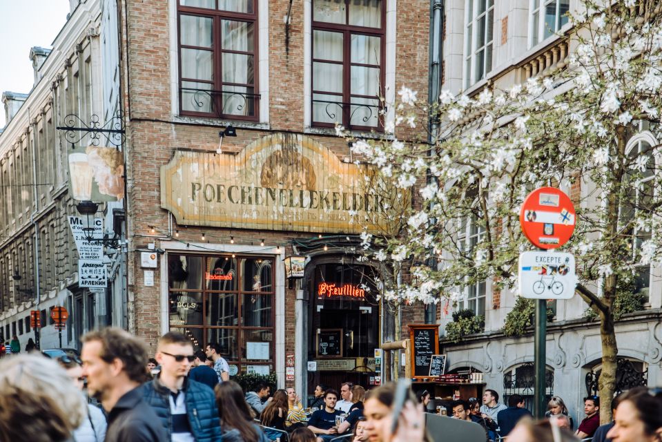 Brussels: Highlights & Hidden Gems Private Walking Tour - Royal Saint-Hubert Galleries: window-shopping with a sense of place