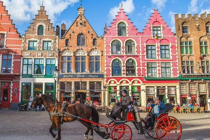 Brussels to Bruges: Private & Personalized Day Trip with a Local - Beguinage and Minnewater: the romantic pause that makes Bruges feel real