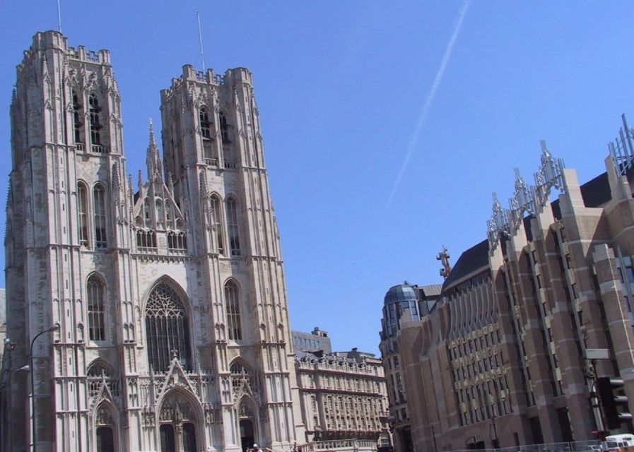 Brussels: Walking Tour from Central Station to Manneken Pis - Why This Central Station to Grand Place Route Feels Like a Real Brussels Primer