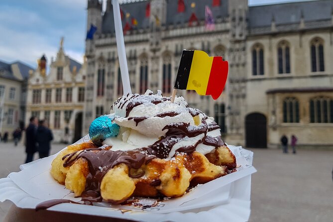 Brussels Walking Tour with Waffle Tasting: History and Delights - Royal Galleries and the fast-track to Brussels shopping energy