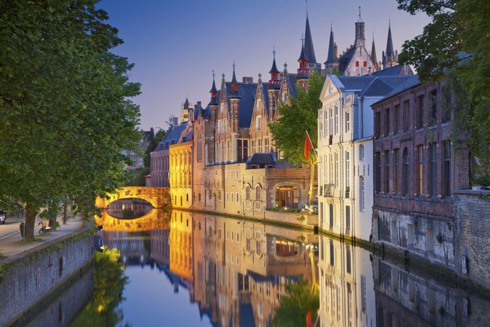 From Brussels: Bruges Day Trip with Boat Tour Option (ES) - Key points to know before you go