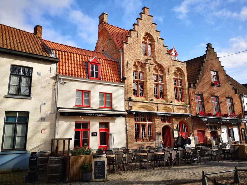From Brussels: Bruges Day Trip with Boat Tour Option (ES) - 4 Hours of Free Time: Lunch, Chocolate, and the Optional Boat Tour