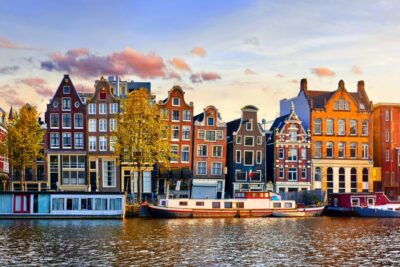 From Brussels: Day Trip to Amsterdam with Canal Boat Cruise - The coach ride: smooth, long, and snack rules you should plan for