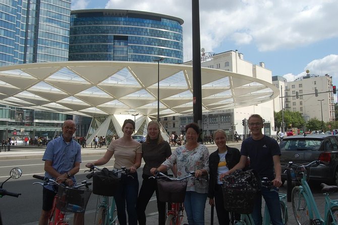 Lively Brussels Highlights Bike tour DUTCH - Royal Palace area: quick gates, big royal presence