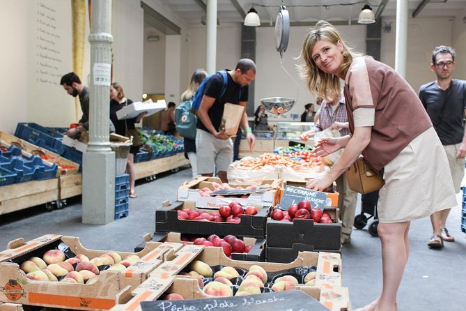 Market Tour and Cooking Lesson with a Belgian Gourmet Meal in a Brussels Home - Where It Starts: Place du Jeu de Balle to a Quiet Neighborhood Market
