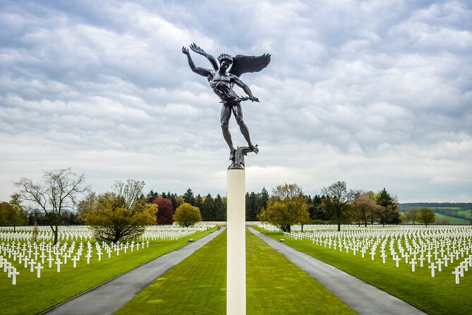 Remembrance Tour: The Battle of the Bulge in the Ardennes - McAuliffe Square: quick breathing room and easy lunch odds